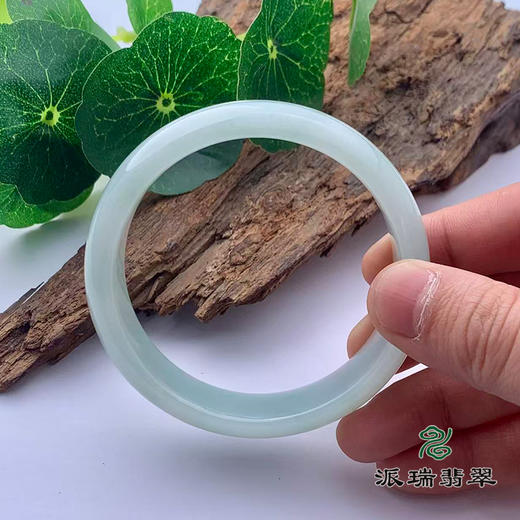 派瑞翡翠 翡翠手镯 糯种 绿色 飘花 商品图3