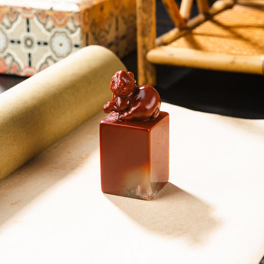 寿山石高山老料雕“玉兔”方章 商品图7