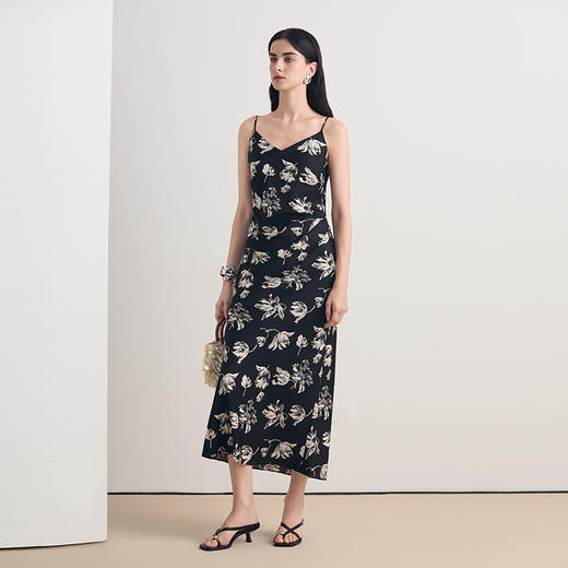 EITIE爱特爱撞色印花优雅气质无袖吊带连衣裙2026夏季新款8607313 商品图3