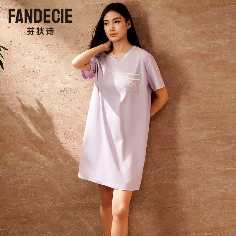 芬狄诗女装针织睡裙[广北]女服4月