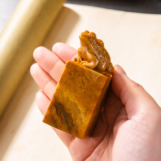 巴林黄冻老料雕“金蟾”方章 商品图11