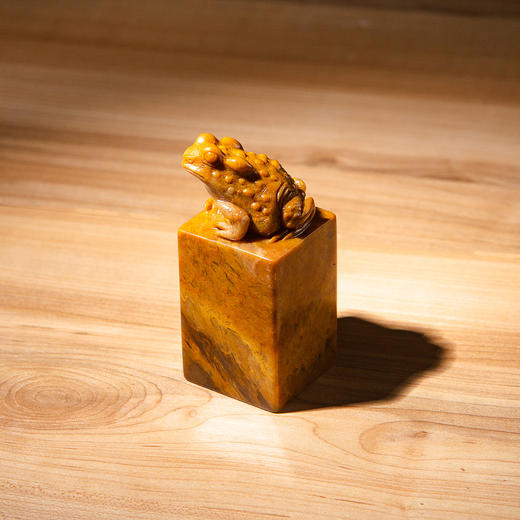 巴林黄冻老料雕“金蟾”方章 商品图6