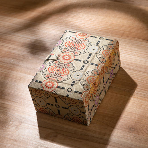 寿山石高山老料雕“玉兔”方章 商品图1