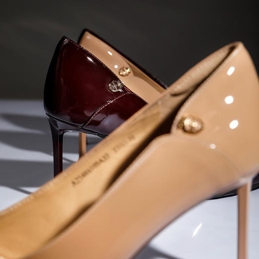 【上新】千百度2026春季新款静音高跟鞋A26188103 商品图3