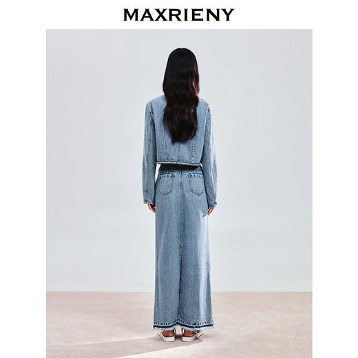 【商场同款-25春新品】MAXRIENY精致复古感立体压花牛仔短外套女(货号:MC85JA799) 商品图3