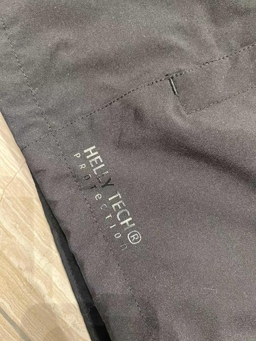 现货 HH海里汉森防水夹克外套..帽子可收纳..面料非常有质感... 商品图4