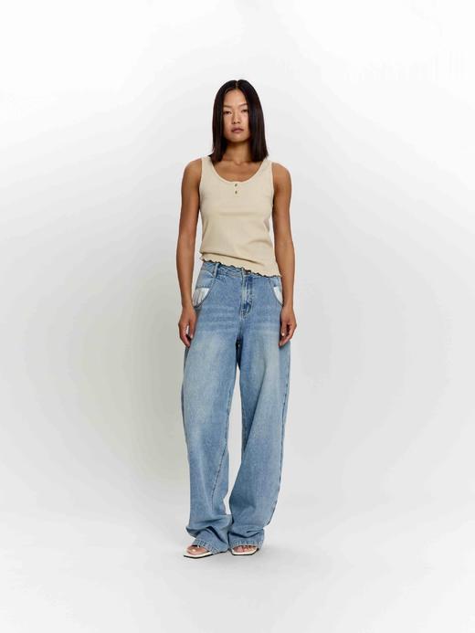 下摆木耳边背心 商品图0