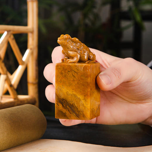 巴林黄冻老料雕“金蟾”方章 商品图12