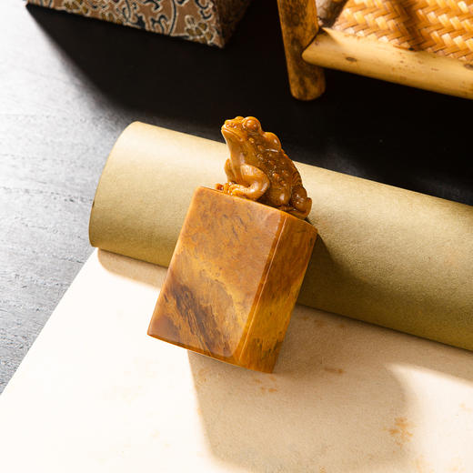 巴林黄冻老料雕“金蟾”方章 商品图7