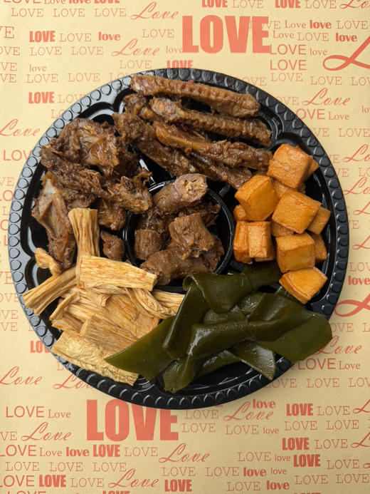 【荤素六拼B款】鸭脖+鸭架+鸭翅+海带+腐竹+鱼豆腐 商品图0
