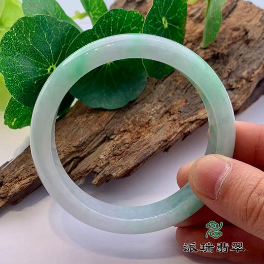 派瑞翡翠 翡翠手镯 糯种 绿色 飘花 商品图3