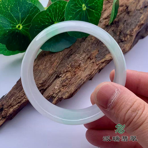 派瑞翡翠 翡翠手镯 糯种 绿色 飘花 商品图3