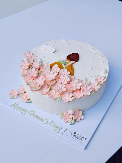 女神“背影少女”图片为2磅样式参考，奶油原色，纯白底托（提前5小时预定) 商品图1