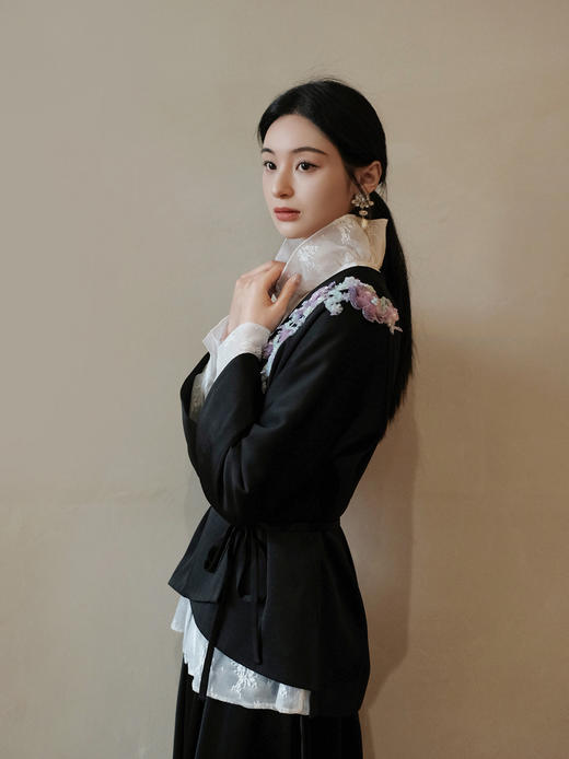 廷前观棠 | 紫微墨黑交襟外套 商品图6