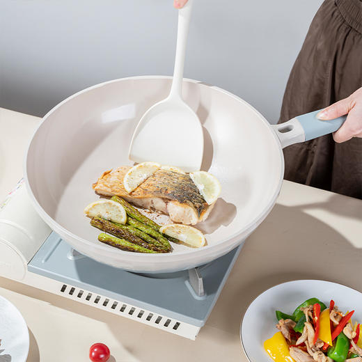 Debo德铂-埃菲尔炒锅 天然有“钛”不粘（配玻璃锅盖、硅胶铲） 商品图9