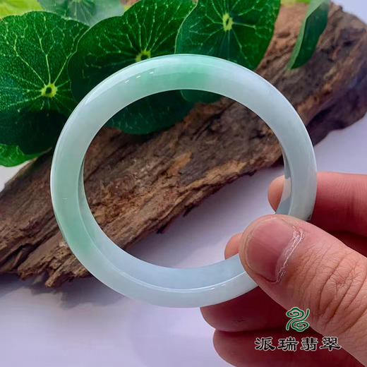 派瑞翡翠 翡翠手镯 糯种 绿色 飘花 商品图3