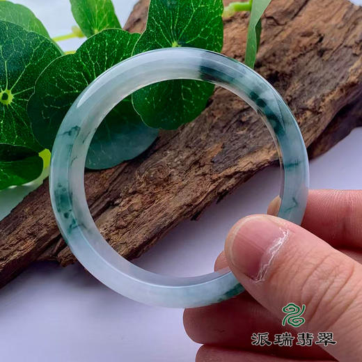 派瑞翡翠 翡翠手镯 糯种  飘花 商品图3