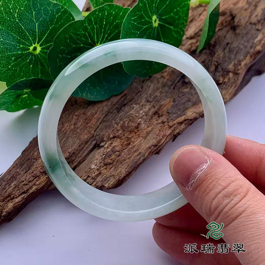 派瑞翡翠 翡翠手镯 糯种 绿色 飘花 商品图3
