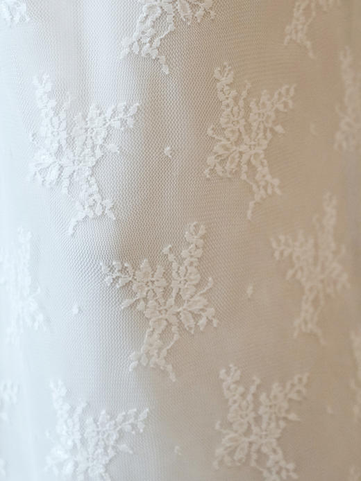 廷前观棠 | 风袂莹白薄纱长裤 商品图1