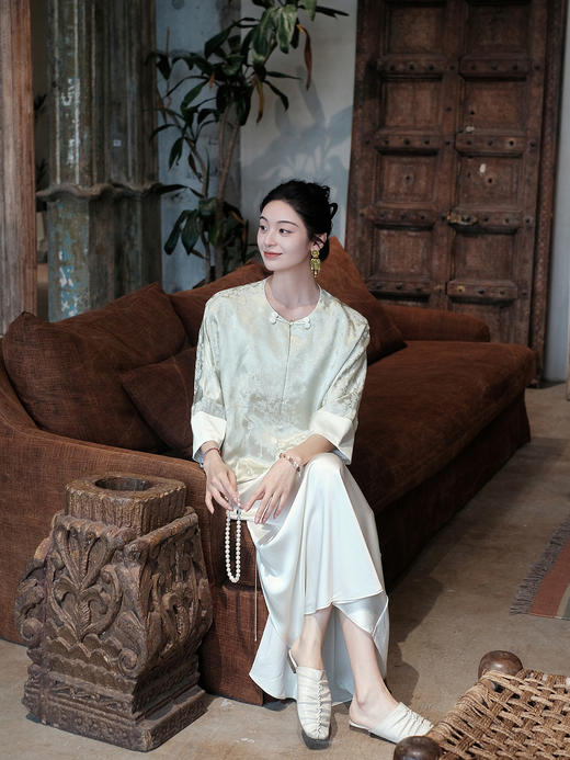 盛唐婧 |圆领双耳盘扣丝麻中袖外套 商品图3