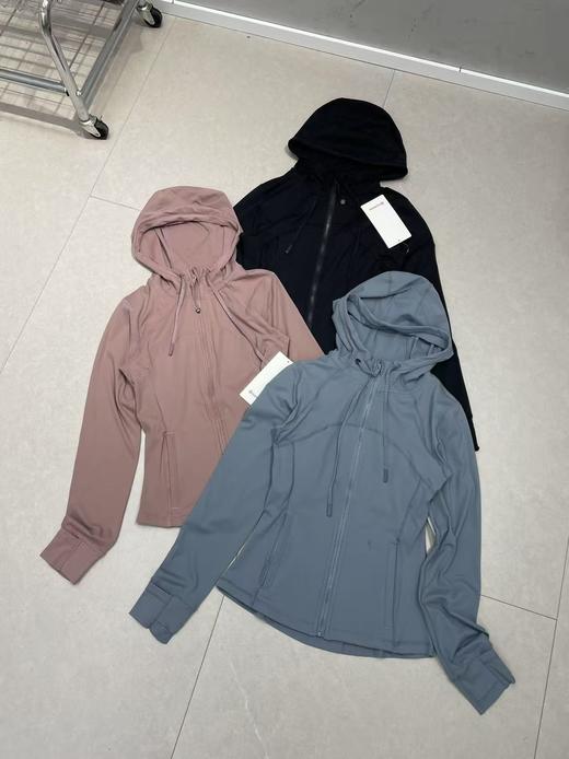 LULU家裸感面料女士带帽运动夹克..各位女神的最爱.. 商品图2