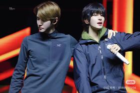 SZN RHO LT ZIP NECK 轻量男子内层半高领长袖打底衫