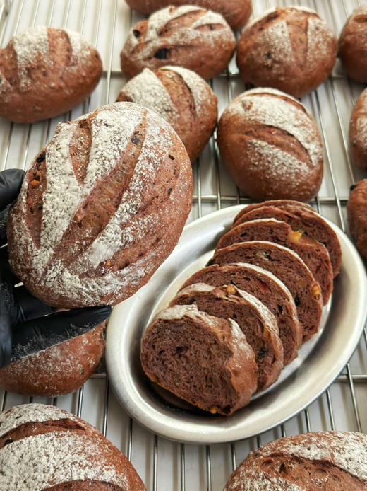 桑葚坚果软欧，季节限定 商品图3