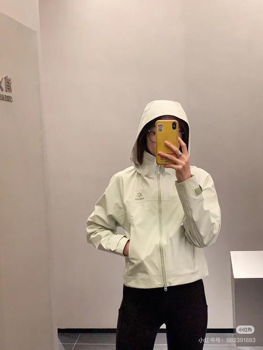 KLS女士短款冲锋衣 高定级色彩美学 商品图5