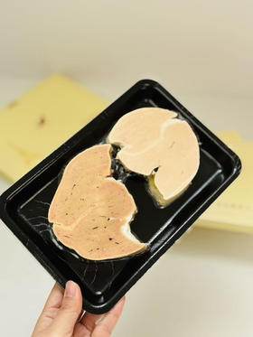 法式鹅肝，口感绵密丝滑，舌尖上的浪漫