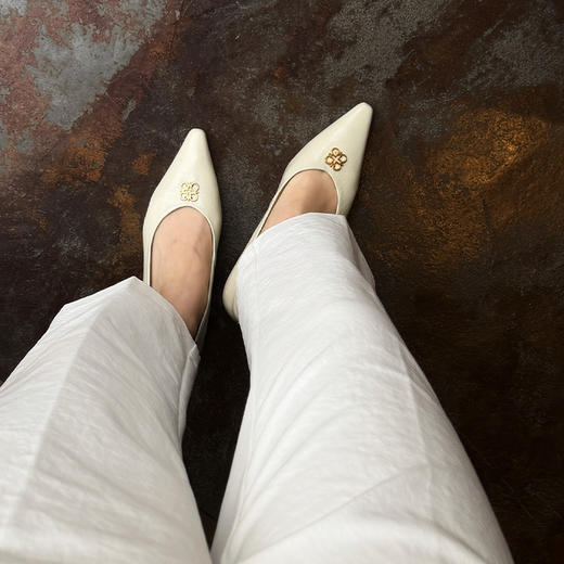 【预售7天】良木礼牛皮低跟鞋（1784） 商品图1