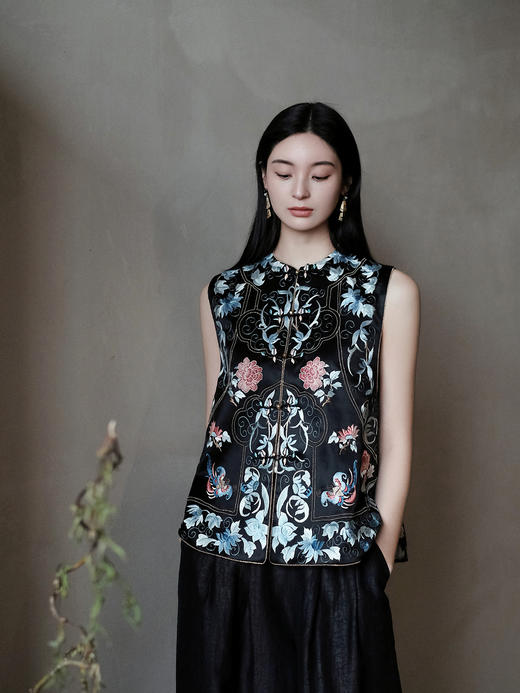 盛唐牡丹盛奢系列 | 三蓝绣重缎真丝马甲 商品图3