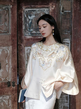 盛唐牡丹大师系列-卢梅红| 金绣游园新中式上衣(盛唐牡丹与非遗传承人卢梅红联名系列)