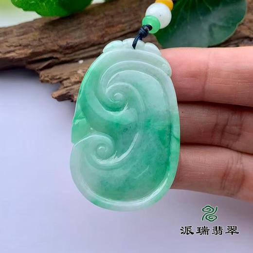 派瑞翡翠 翡翠挂件 糯种 绿色 商品图2