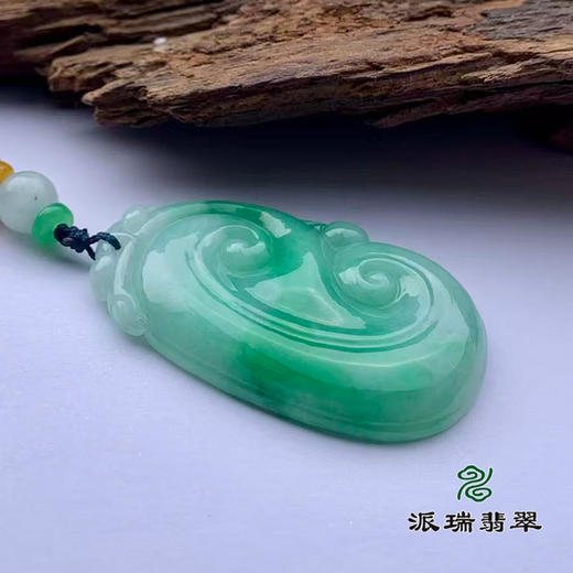 派瑞翡翠 翡翠挂件 糯种 绿色 商品图3