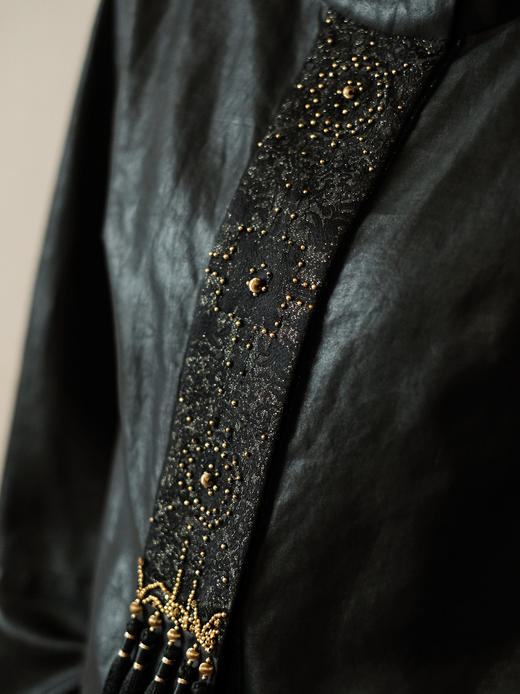 盛唐婧 | 本色行云重磅真丝香云纱立领钉珠小外套 商品图2