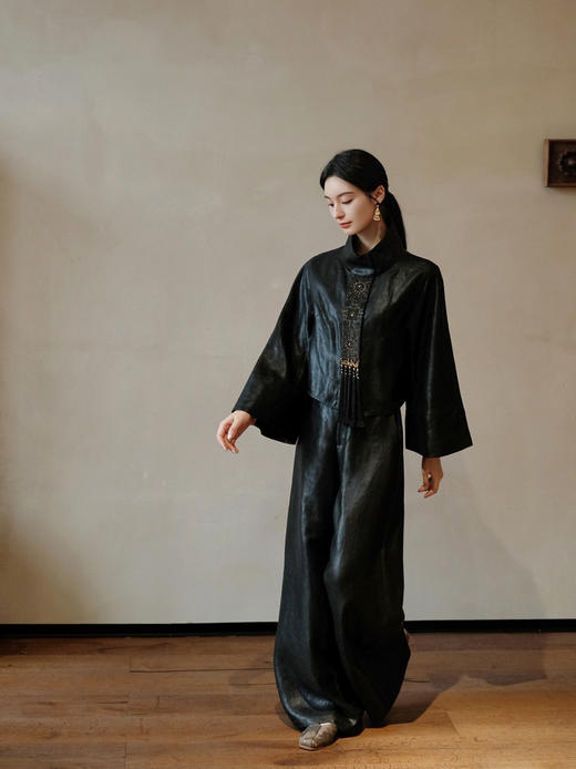 盛唐婧 | 本色行云重磅真丝香云纱立领钉珠小外套 商品图5