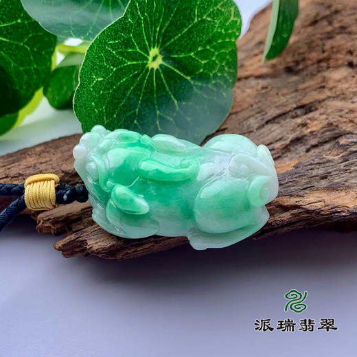 派瑞翡翠 翡翠挂件 糯种 绿色 商品图1