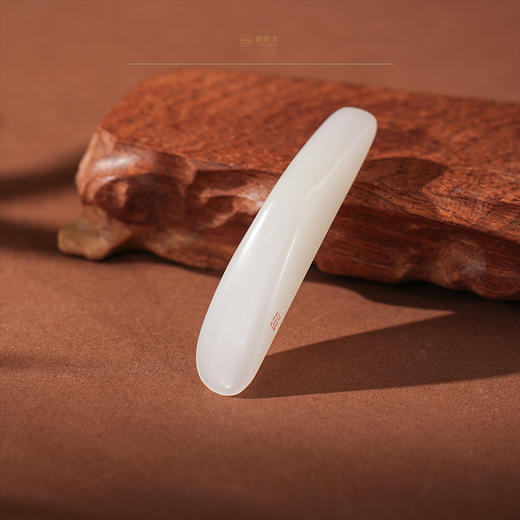 「卜一」羊脂白玉坤廷把件 商品图3