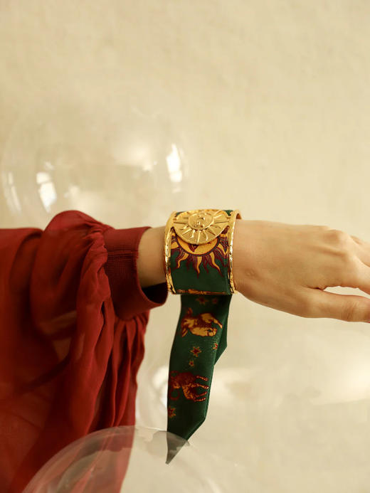 订购8周到｜AN-NEE-Soleil-星象图腾 4cm 丝巾手镯［法国设计师］ 商品图1