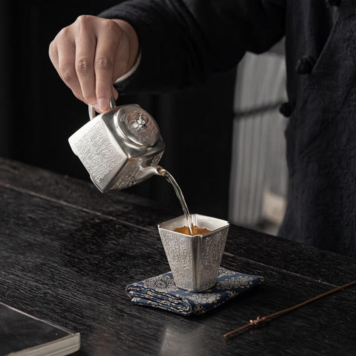 郑文强999纯银中式饕餮四方茶壶套装 商品图1