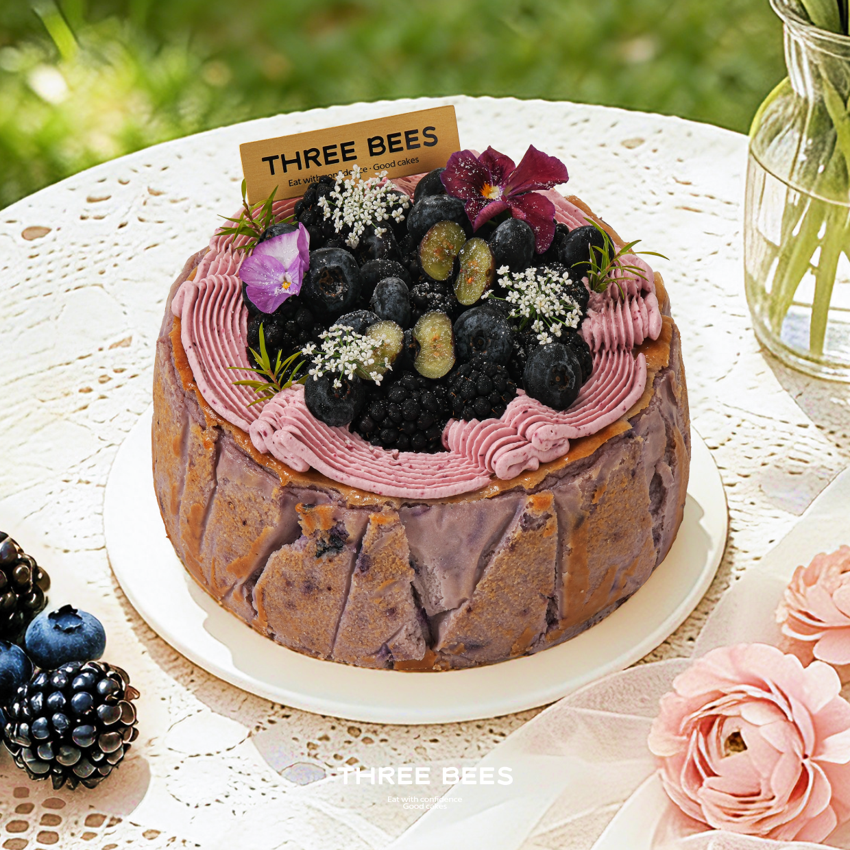 蓝莓软心巴斯克 （提醒：这款是软流巴斯克，切开会有融开感，非质量问题）