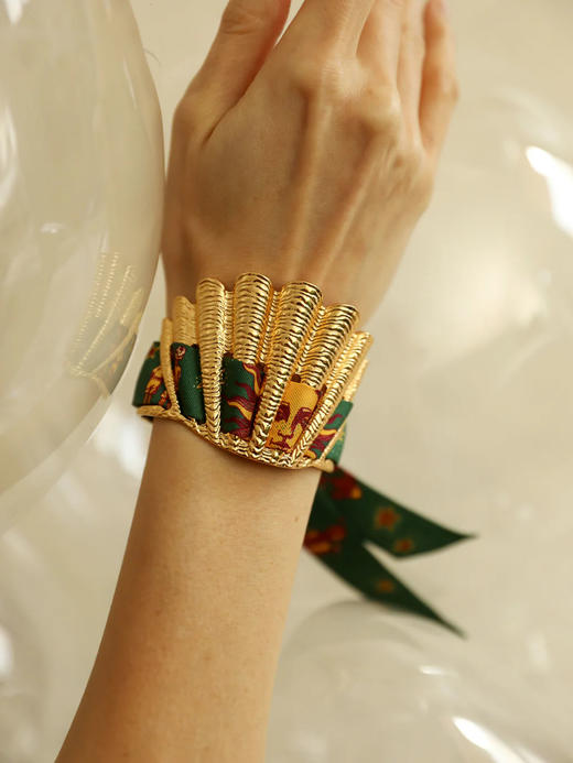 订购8周到｜AN-NEE-Coquille-星象图腾 2cm 丝巾手镯［法国设计师］ 商品图2