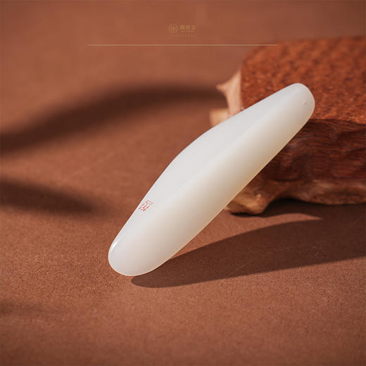 「卜一」羊脂白玉坤廷把件 商品图4