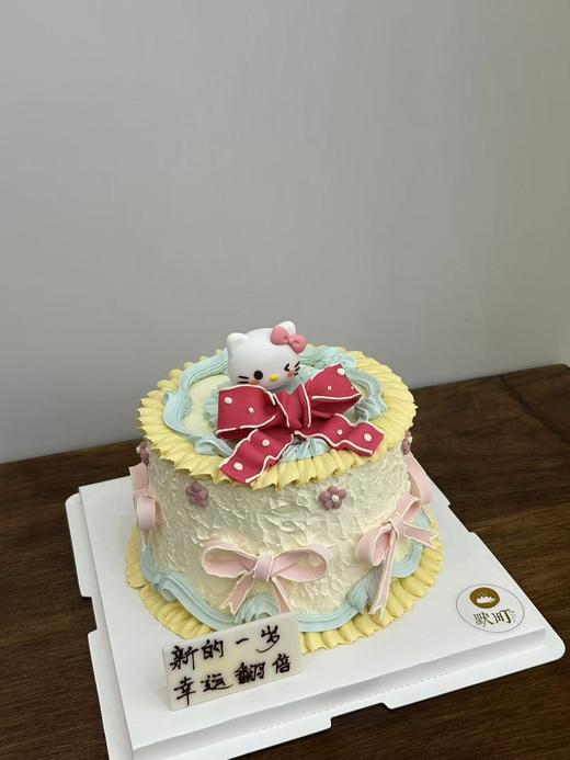 Hello Kitty蝴蝶结缤纷蛋糕 商品图2