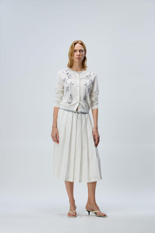 立体绣花开衫 商品图0