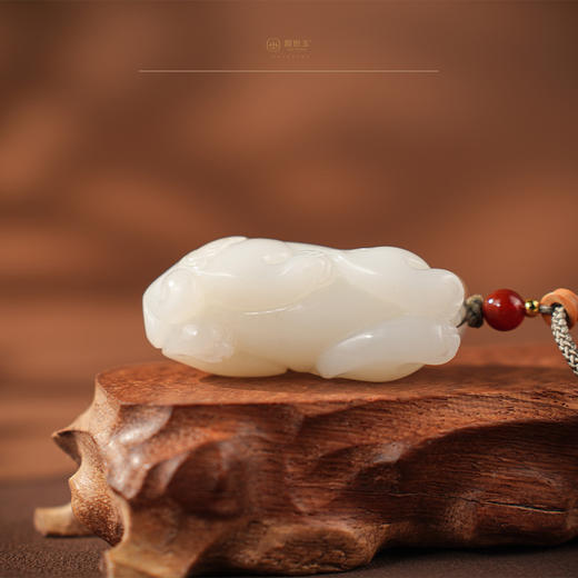 【赤背衔宝】羊脂白玉挂件 商品图5