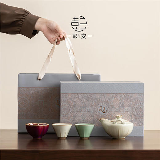 汝窑功夫茶具柏韵菩提莲心手抓壶一壶三杯 商品图0