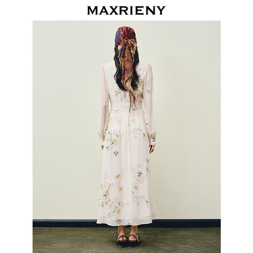 天虹玛克门店发货：米白色连衣裙2026年春季新款蕾丝花卉刺绣收腰雪纺裙子(货号:MS86DR755) 商品图3