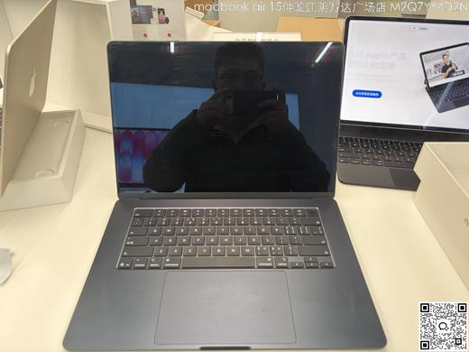 【门店样品】2️⃣号15 英寸 MacBook Air Apple M4芯片店铺同步在售，库存更新可能不及时看中直接扫码联系店内销售。 商品图2