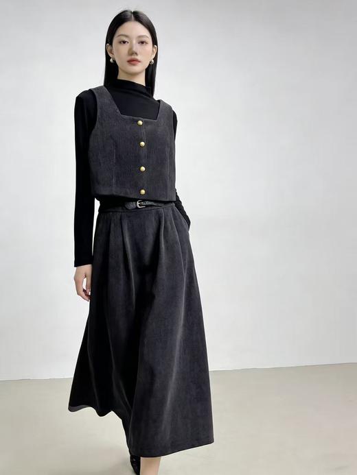 418良粉节|2026 活动爆款 活动爆款～【自营】衣周期～（三件套）Q78雪尼尔马甲➕半高领打底衫➕半身裙套装-喜出 商品图3